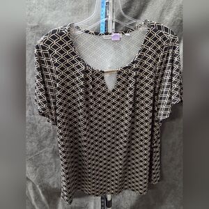 Notations Black and White Geometric Women's Top